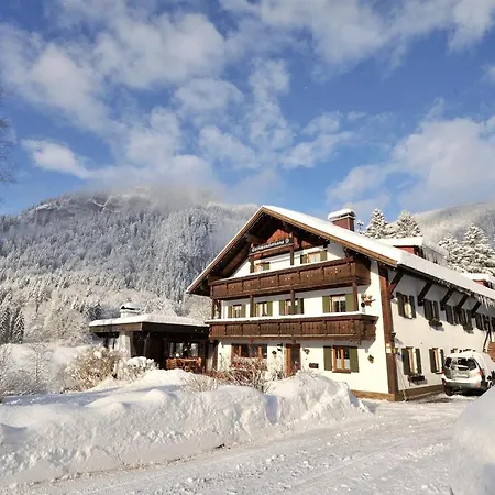 Gschwenderhaus Apartman